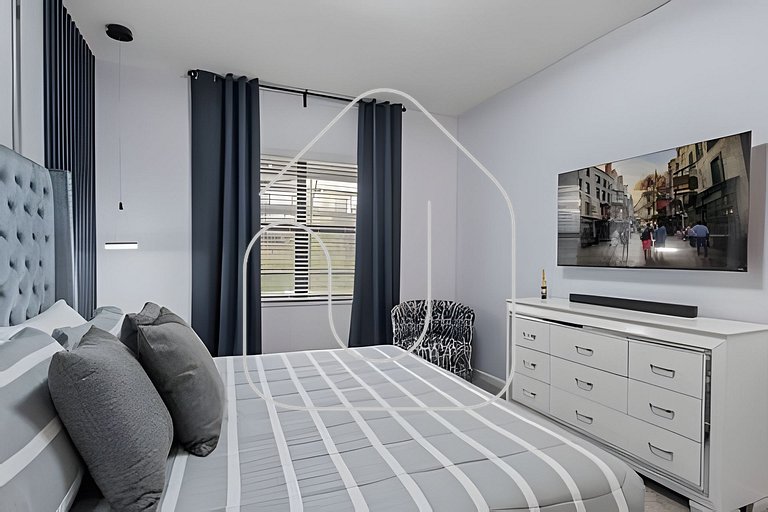 8BR Villa ☆ Avengers Game Room + Pool ☆ Disney