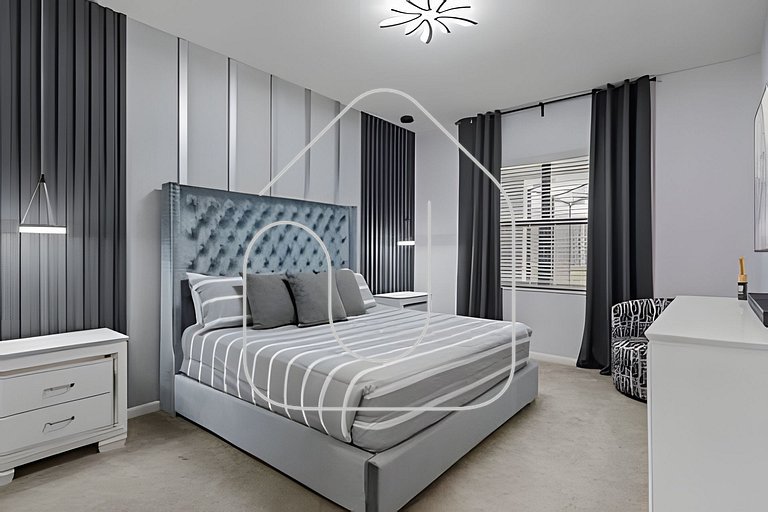 8BR Villa ☆ Avengers Game Room + Pool ☆ Disney