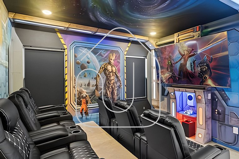 8BR Villa ☆ Avengers Game Room + Pool ☆ Disney