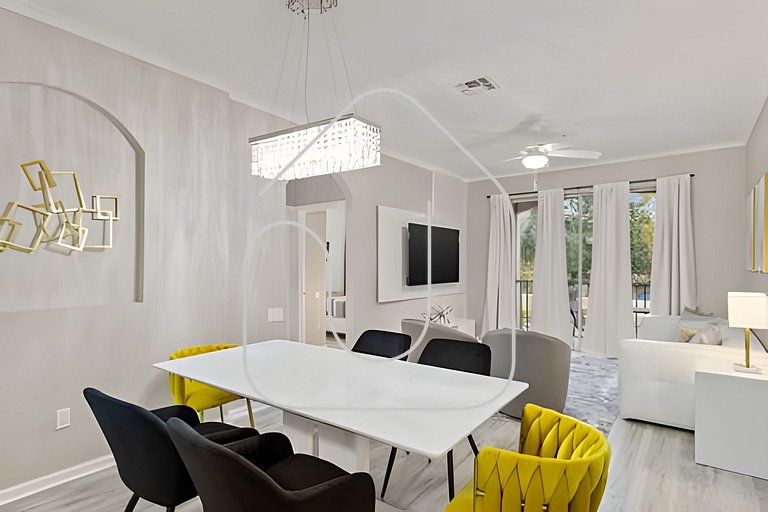 Family-Friendly 3BR Near Disney!