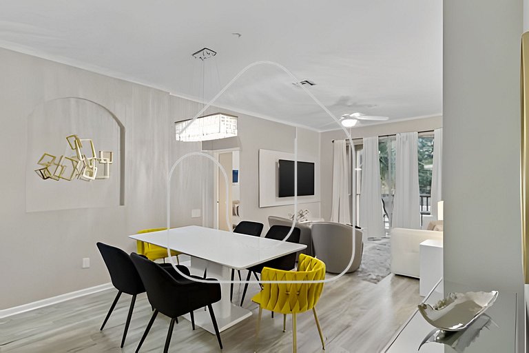 Family-Friendly 3BR Near Disney!