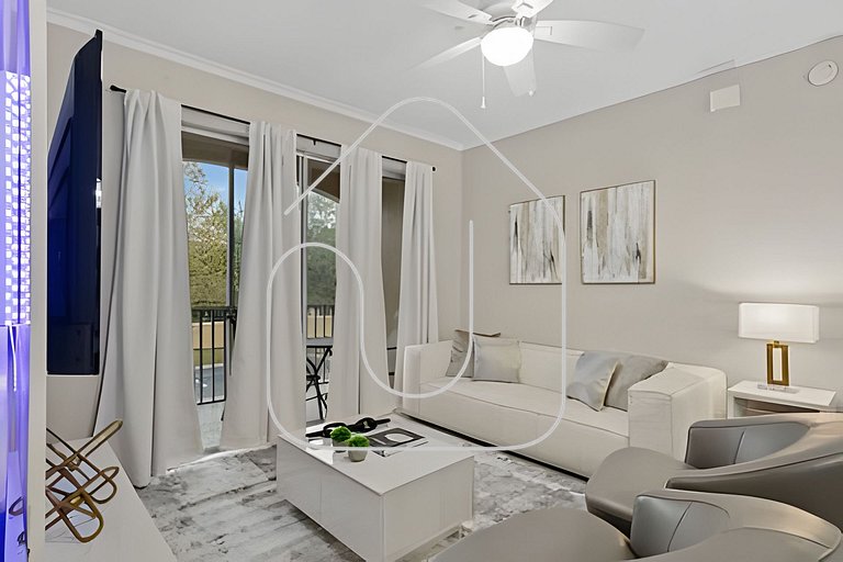 Family-Friendly 3BR Near Disney!