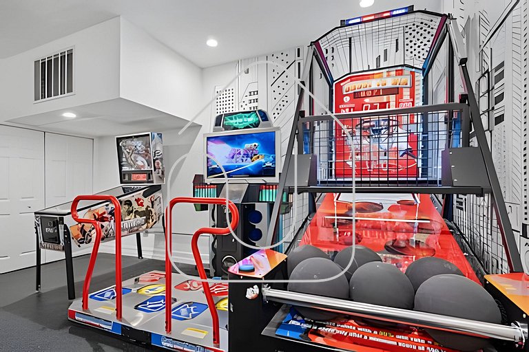 Windsor Hills 4BR Villa | Private Pool + Game Room