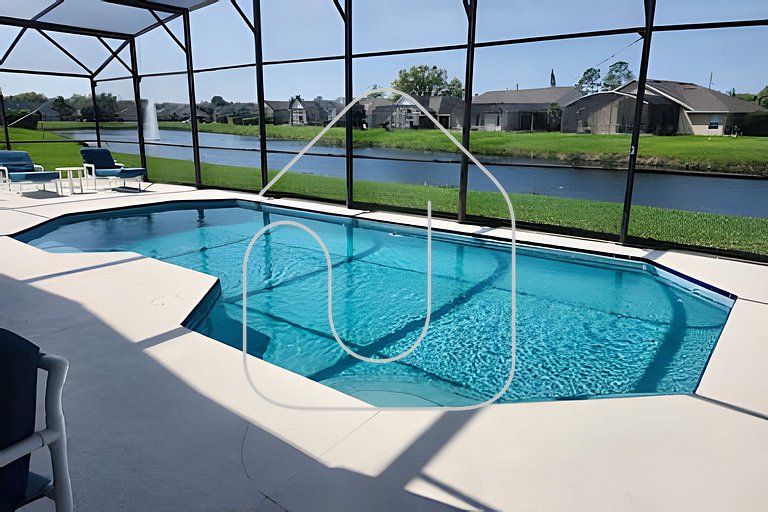 Cozy 3BR Home w/Private Pool & Lake View