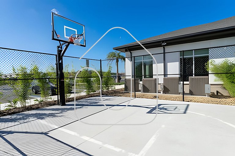 Villa Smile - 4BD/3BA Storey Lake Luxury Themed