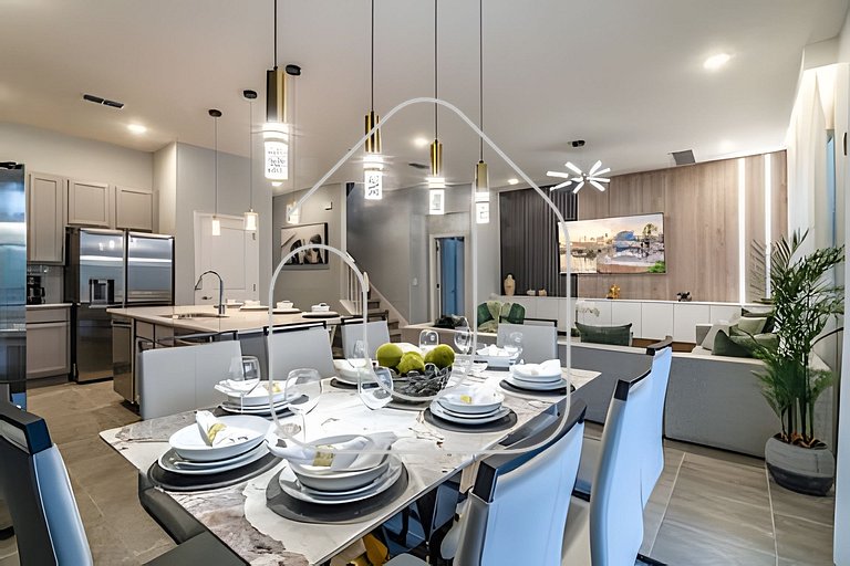 Luxury 6BR Villa | Prime Location, Pool & Cinema