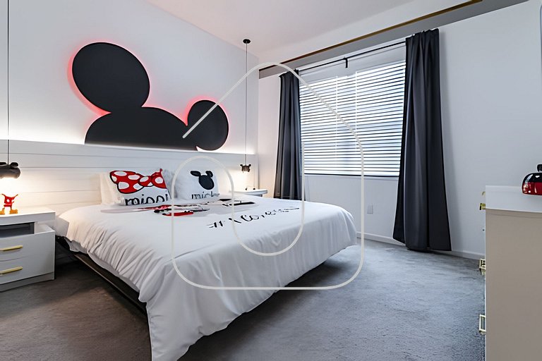 Luxury 6BR Villa | Prime Location, Pool & Cinema