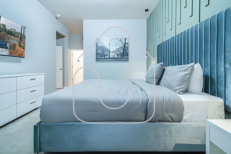 Luxury 6BR Villa | Prime Location, Pool & Cinema