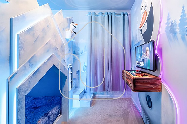 Luxury 6BR Villa | Prime Location, Pool & Cinema