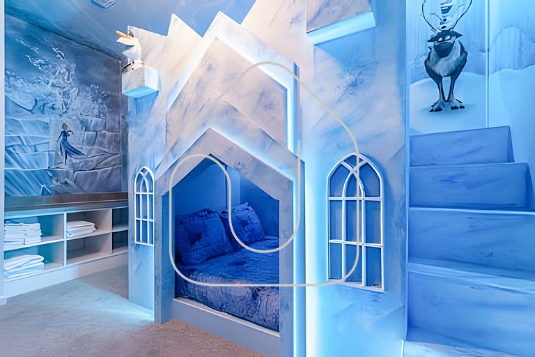 Luxury 6BR Villa | Prime Location, Pool & Cinema