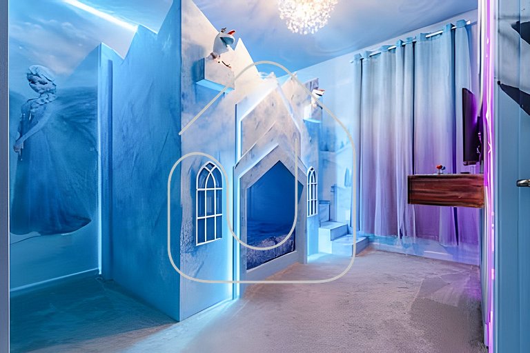 Luxury 6BR Villa | Prime Location, Pool & Cinema