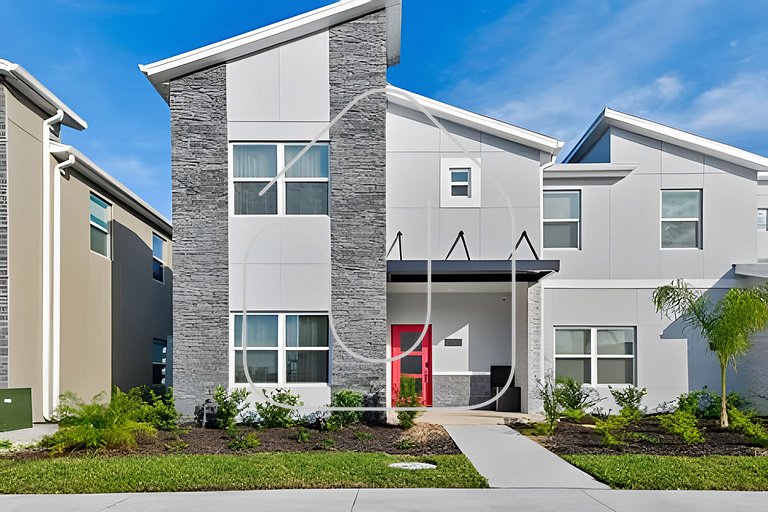 5BR Storey Lake Townhome, Heated Pool
