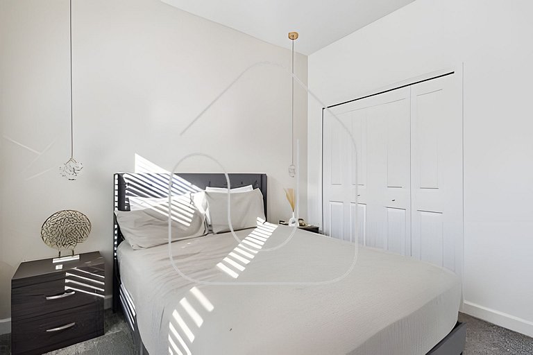 5BD/4B Storey Lake Brand new Luxury