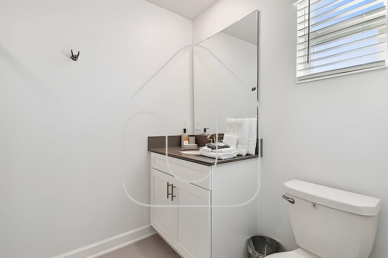 5BD/4B Storey Lake Brand new Luxury