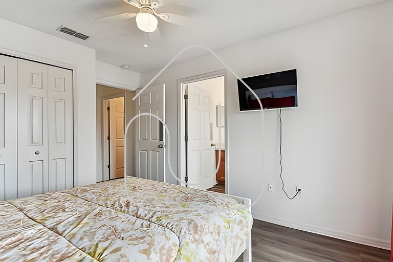 Lovely And Charming Home Near Disney 3BD/2.5BA