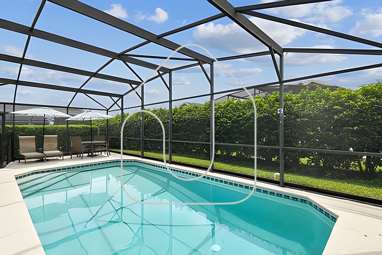 4BR Glenbrook Pool Home Near Disney