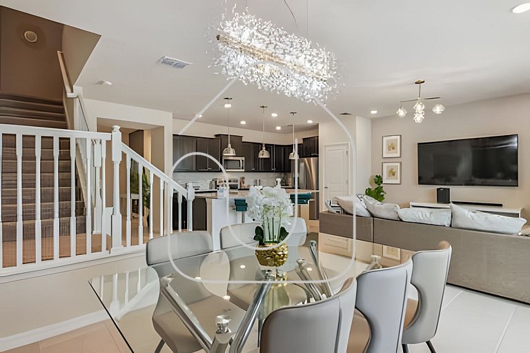 New 5BR Townhome | Windsor Island + Pool