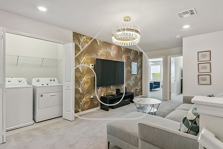 New 5BR Townhome | Windsor Island + Pool