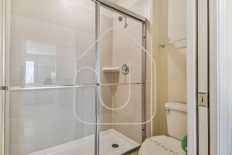 New 5BR Townhome | Windsor Island + Pool