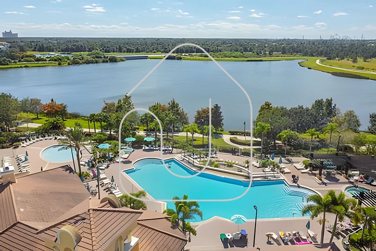 Luxury at Vista Cay - Near Universal