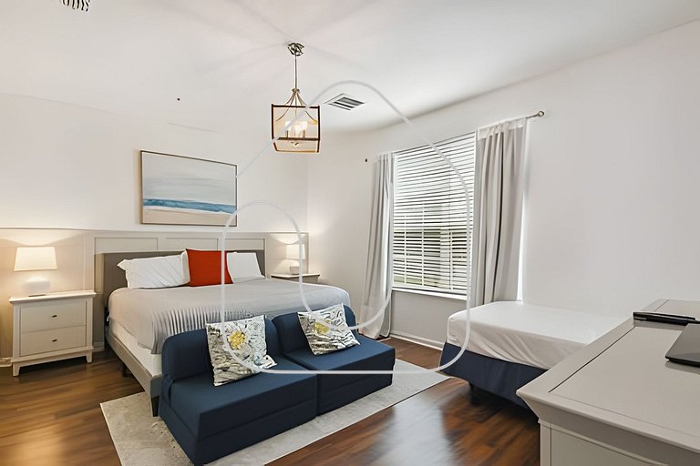 Luxury at Vista Cay - Near Universal