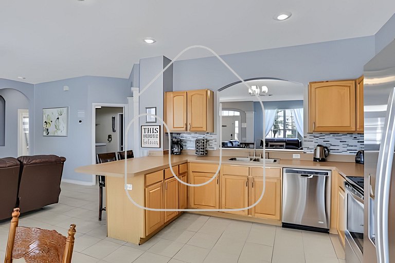 Family 6BR Villa w/ Marvel Game Room & Pool