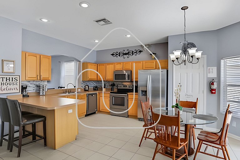 Family 6BR Villa w/ Marvel Game Room & Pool