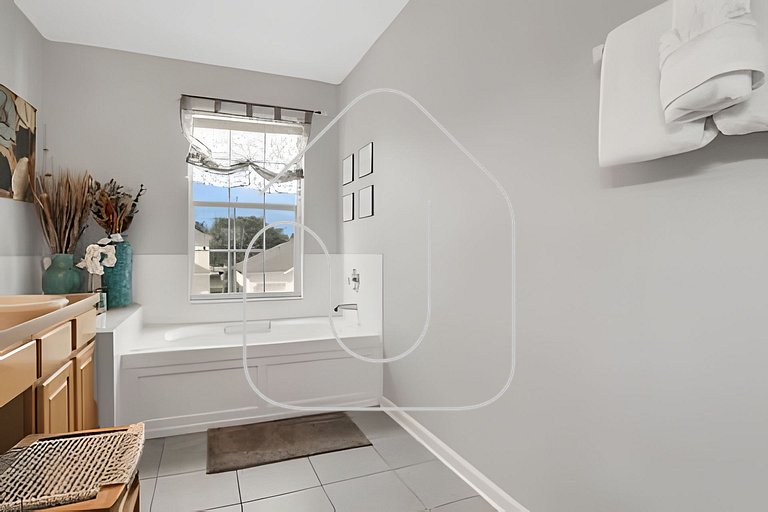 Family 6BR Villa w/ Marvel Game Room & Pool