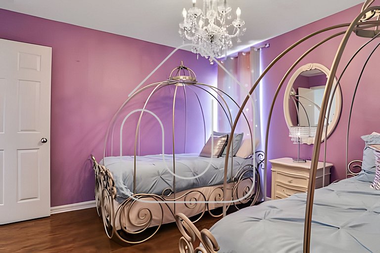 Family 6BR Villa w/ Marvel Game Room & Pool