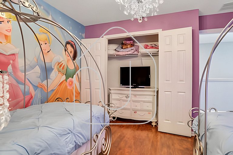 Casa 6Q Familiar c/ Game Room Marvel e Piscina