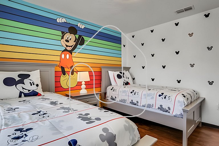 Casa 6Q Familiar c/ Game Room Marvel e Piscina