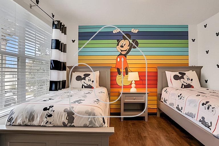 Casa 6Q Familiar c/ Game Room Marvel e Piscina