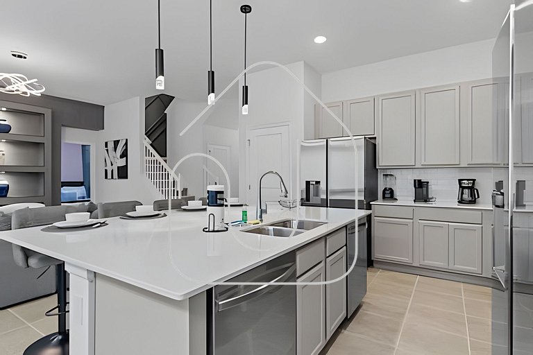 Luxurious 9BR Paradiso | Pool, Cinema & Game Room