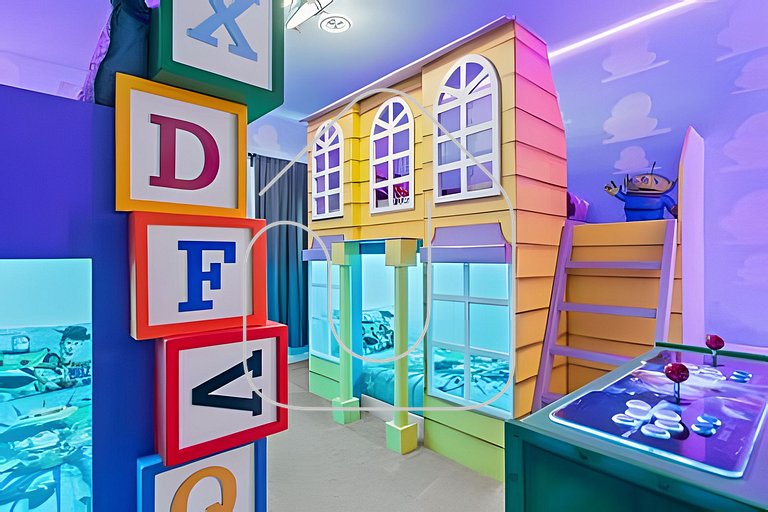 Luxurious 9BR Paradiso | Pool, Cinema & Game Room