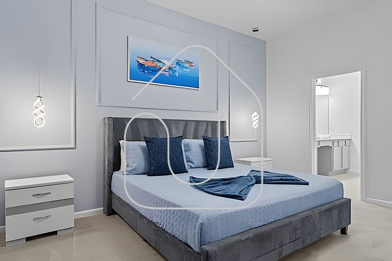 Luxurious 9BR Paradiso | Pool, Cinema & Game Room