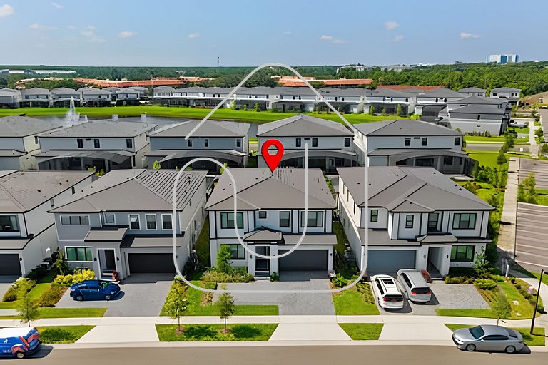 Luxurious 9BR Paradiso | Pool, Cinema & Game Room