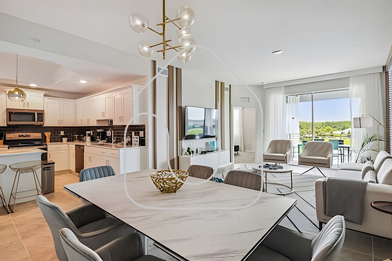 Luxury 3BR Condo | Storey Lake Resort