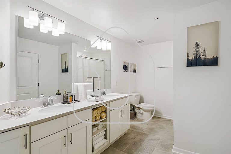 Luxury 3BR Condo | Storey Lake Resort