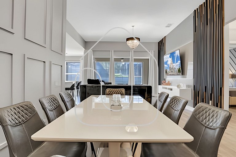 Luxo 5Q Windsor Hills c/ Piscina e Game Room