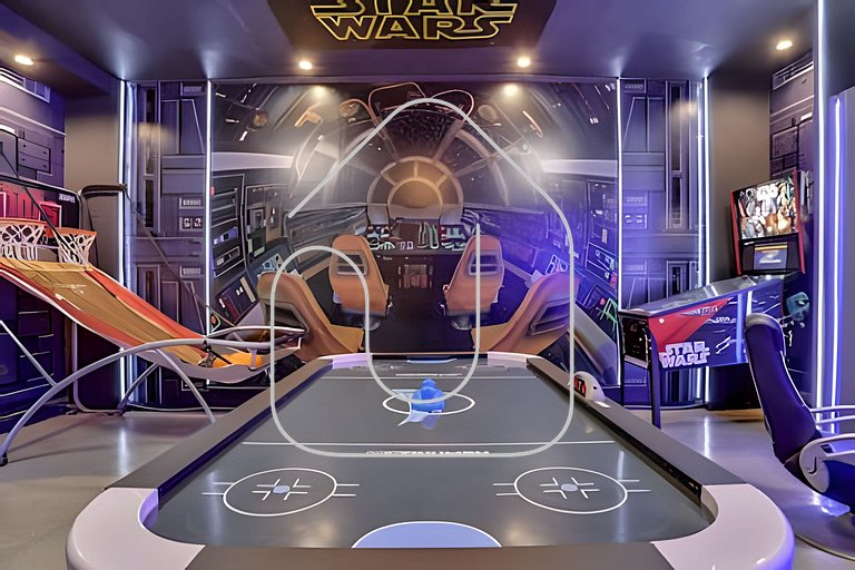 Luxo 5Q Windsor Hills c/ Piscina e Game Room