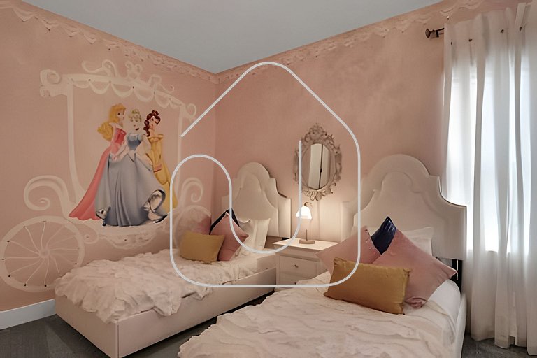 Reunion Luxury Villa w/ Lake View & Game Room