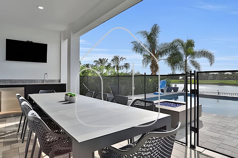 Reunion Luxury Villa w/ Lake View & Game Room