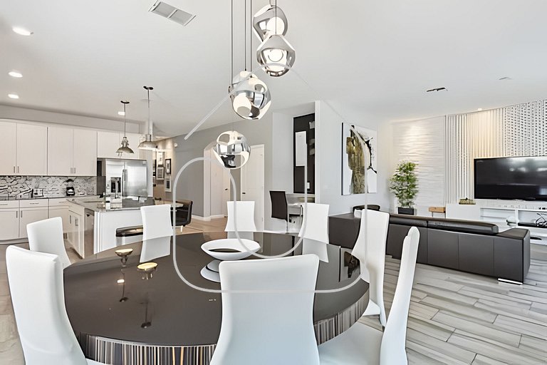 Storey Lake Luxury | 6BR Home + Pool