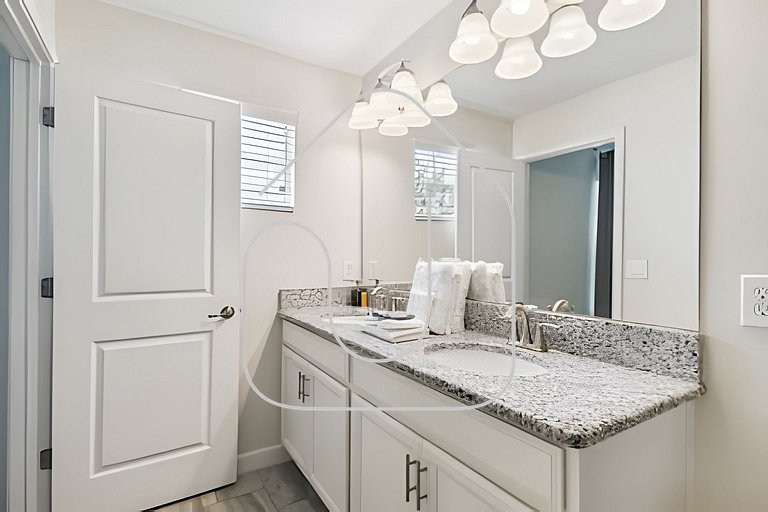 Storey Lake Luxury | 6BR Home + Pool