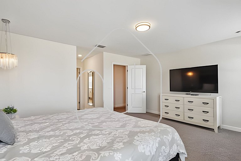 Storey Lake Luxury | 6BR Home + Pool