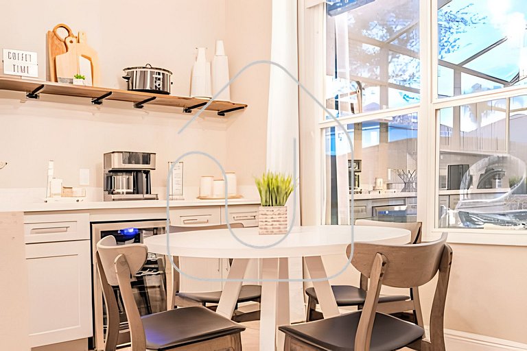 Windsor Hills 4BR Pool Home + Mario Game Room