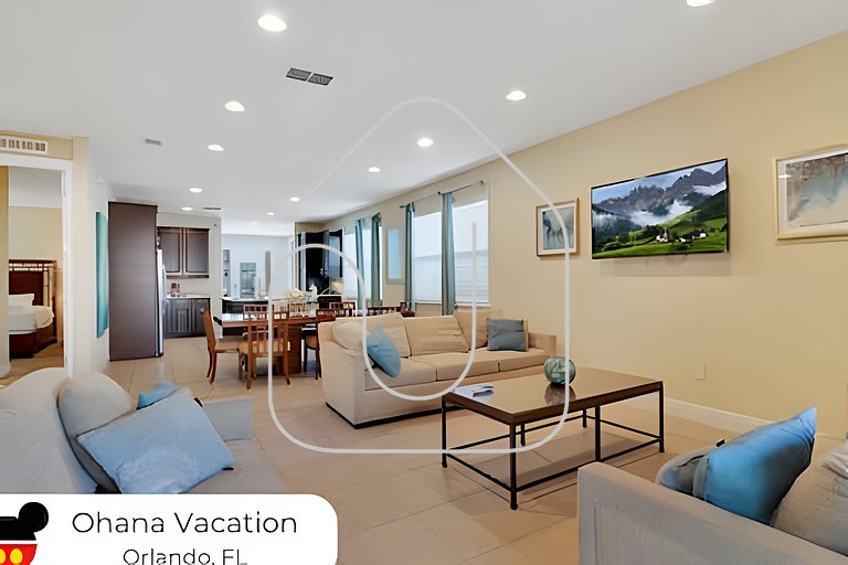 Luxury 8BR Villa w/ Pool & Spa Near Disney