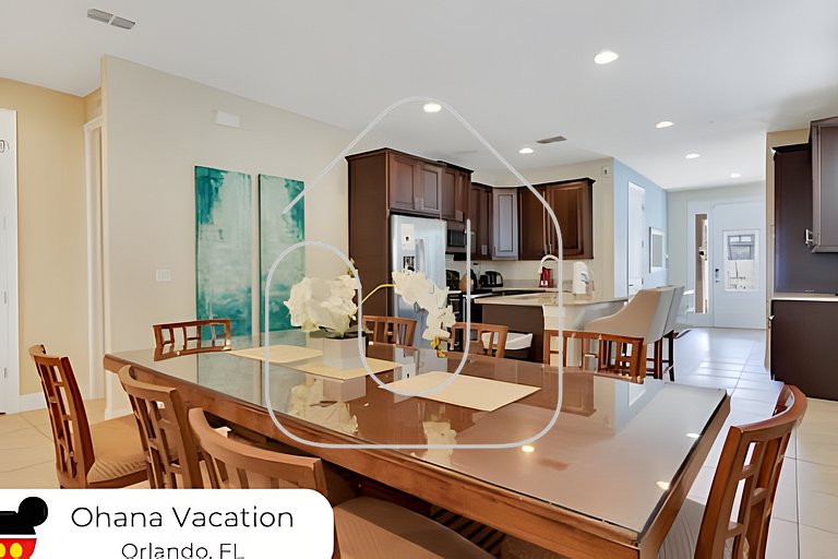 Luxury 8BR Villa w/ Pool & Spa Near Disney