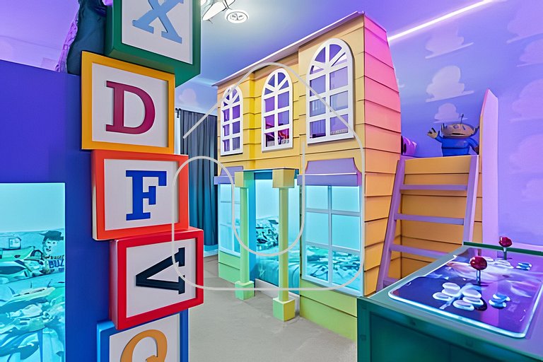 Luxury 6BR near Universal, Pool, Spa & Game Room