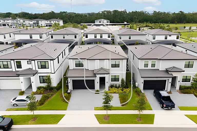 Paradiso Grande Luxury w/ Cinema, Games & Pool